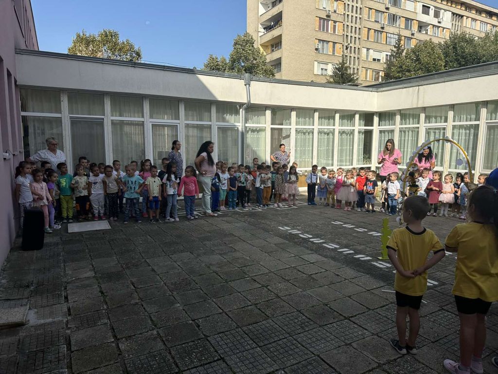 Добре дошли малки пчелички 2