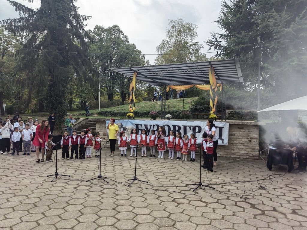 Петковден  - ДГ 18 Пчелица - Казанлък