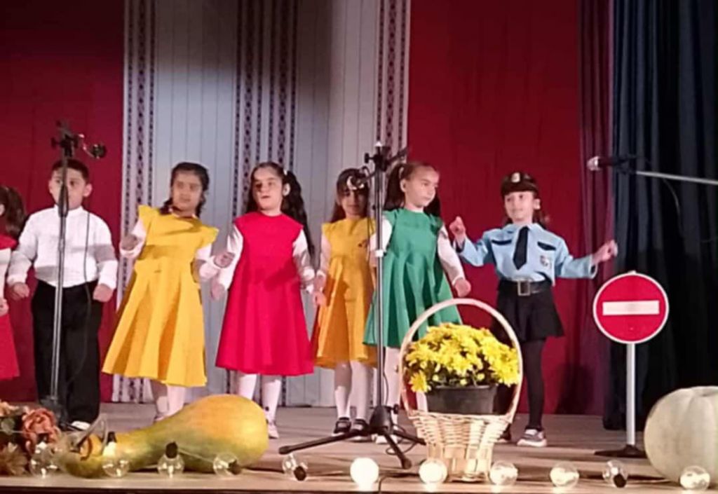 Правилата знам, на улицата не играя сам! - ДГ 18 Пчелица - Казанлък